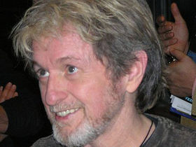 Yes tour with tribute band singer